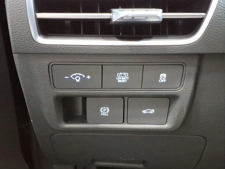 2026 Hyundai Sonata - Image 16 of 21