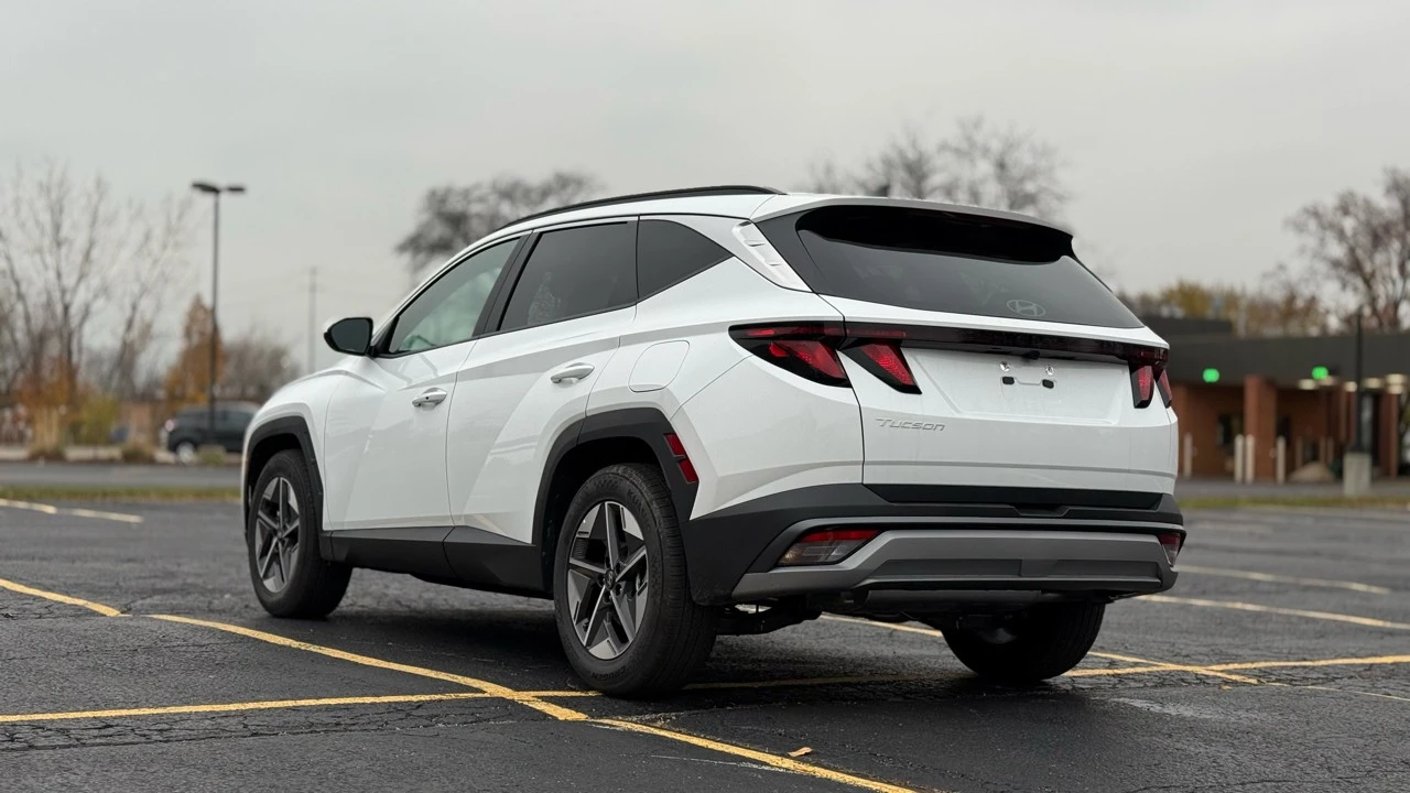 2026 Hyundai Tucson - Image 5 of 21