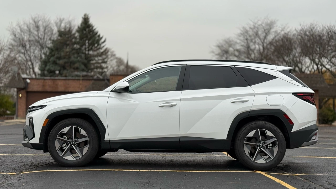2026 Hyundai Tucson - Image 4 of 21