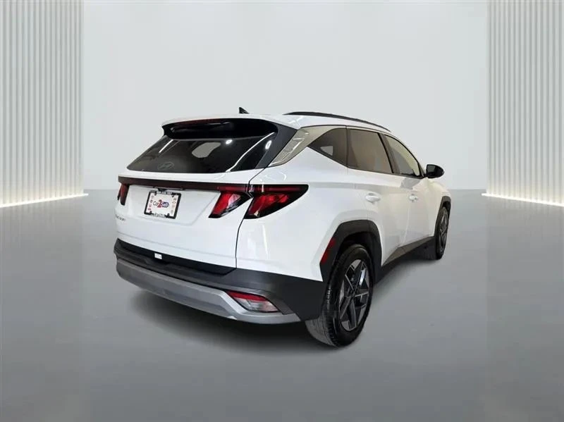 2026 Hyundai Tucson - Image 5 of 12