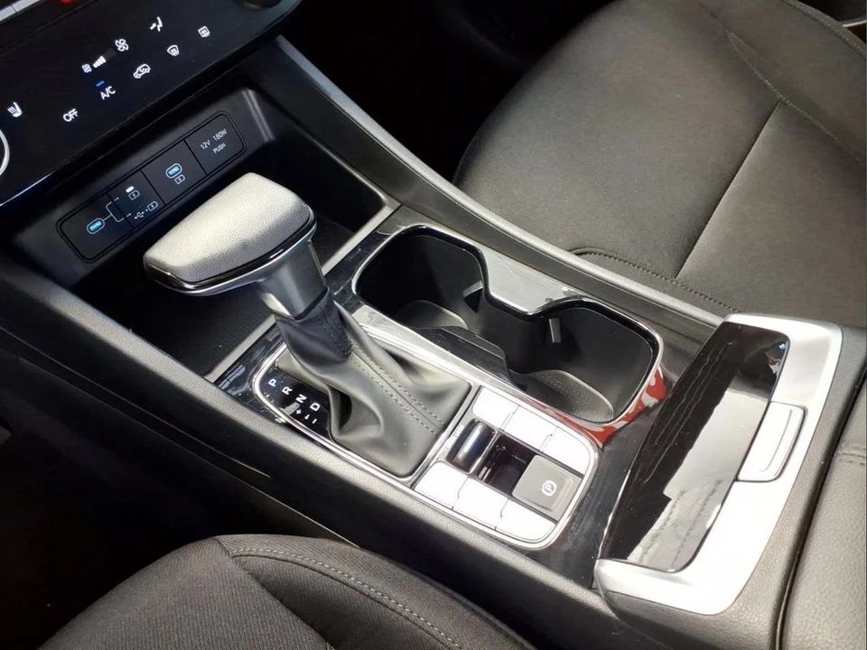 2026 Hyundai Tucson - Image 10 of 26