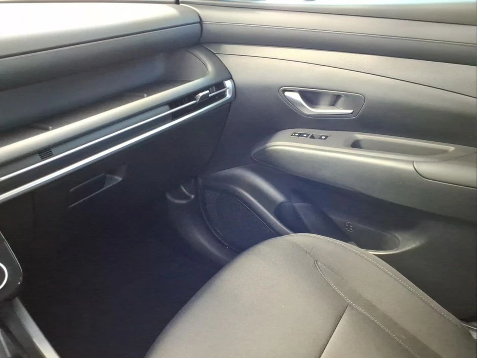 2026 Hyundai Tucson - Image 17 of 26