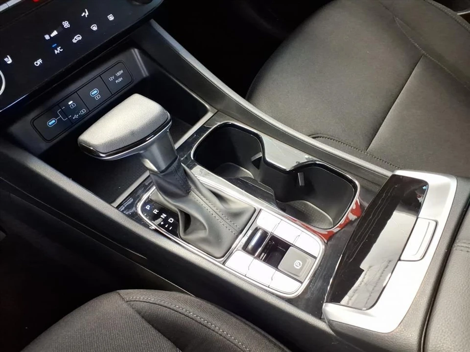 2026 Hyundai Tucson - Image 10 of 21