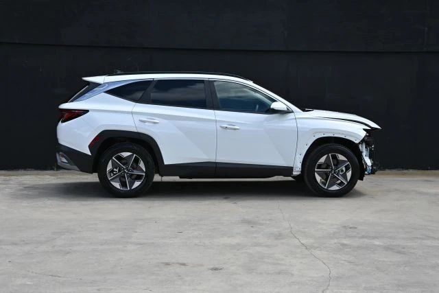 2026 Hyundai Tucson - Image 6 of 21