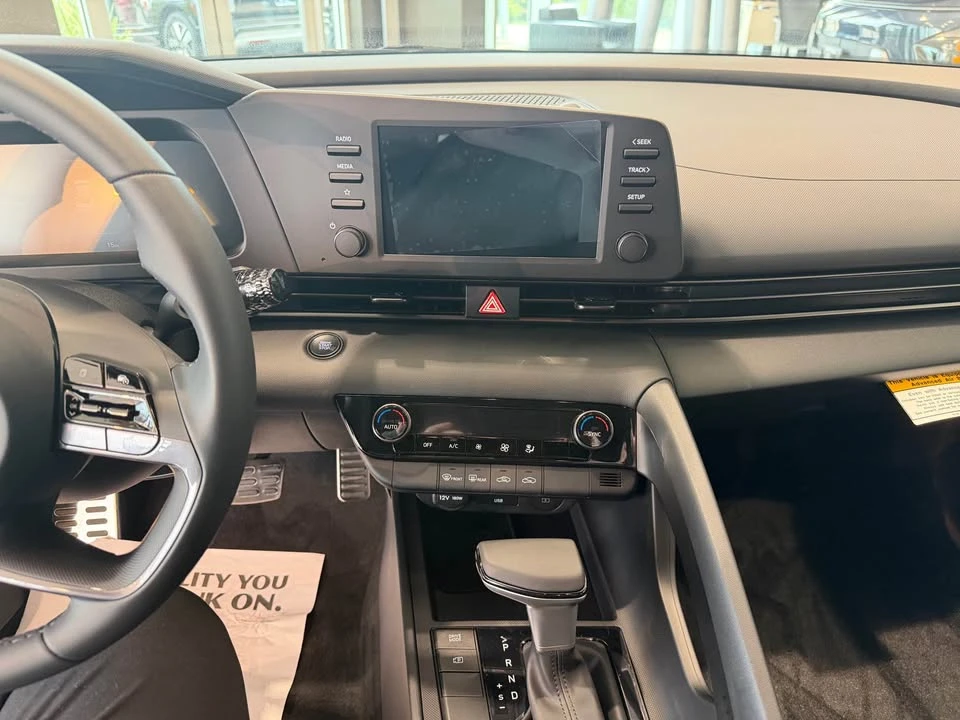 2026 Hyundai Elantra - Image 8 of 10