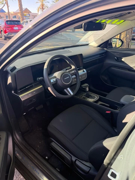 2026 Hyundai Kona - Image 5 of 10