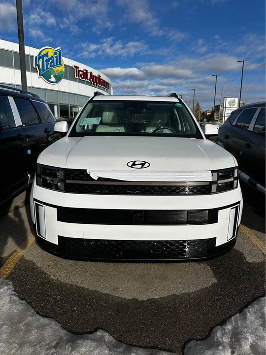 2026 Hyundai Santa Fe - Image 2 of 14