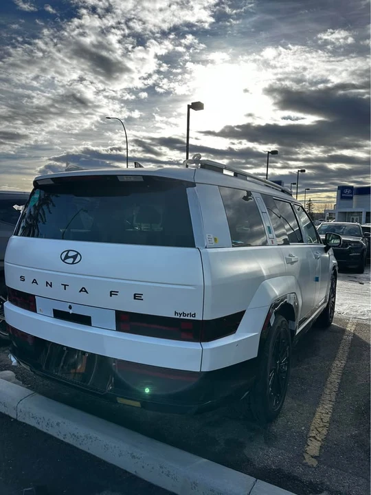 2026 Hyundai Santa Fe - Image 4 of 14