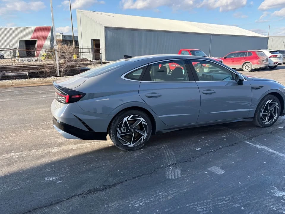 2026 Hyundai Sonata - Image 6 of 9