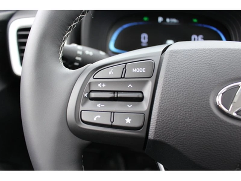 2026 Hyundai Venue - Image 16 of 20