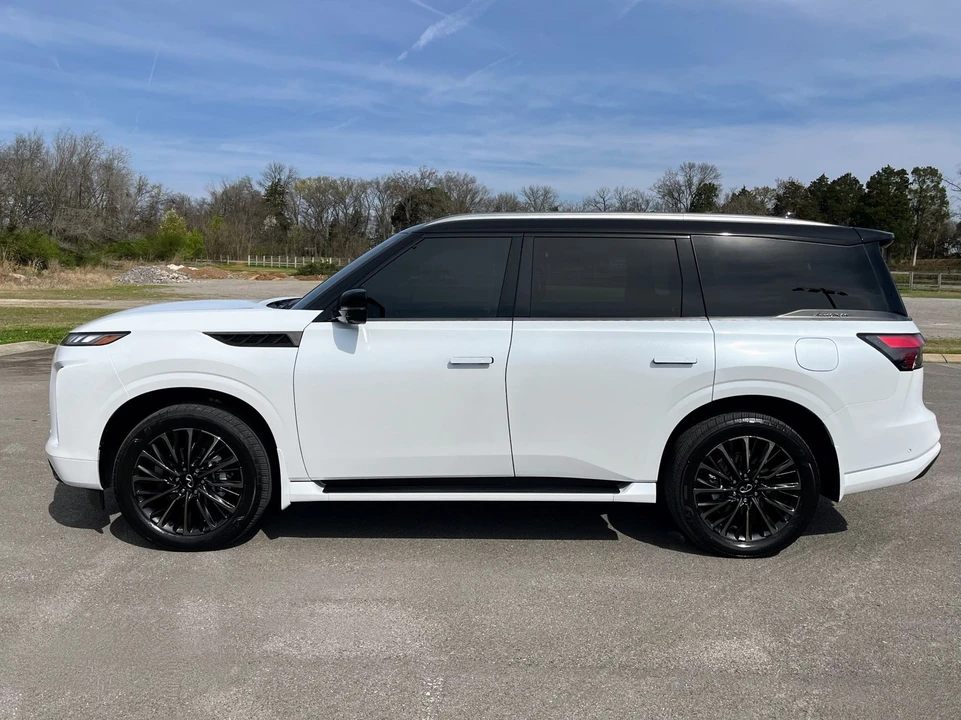 2026 Infiniti QX80 - Image 8 of 21