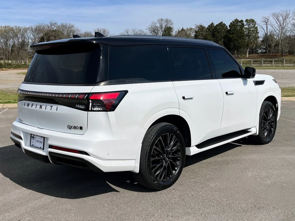 2026 Infiniti QX80 - Image 3 of 21