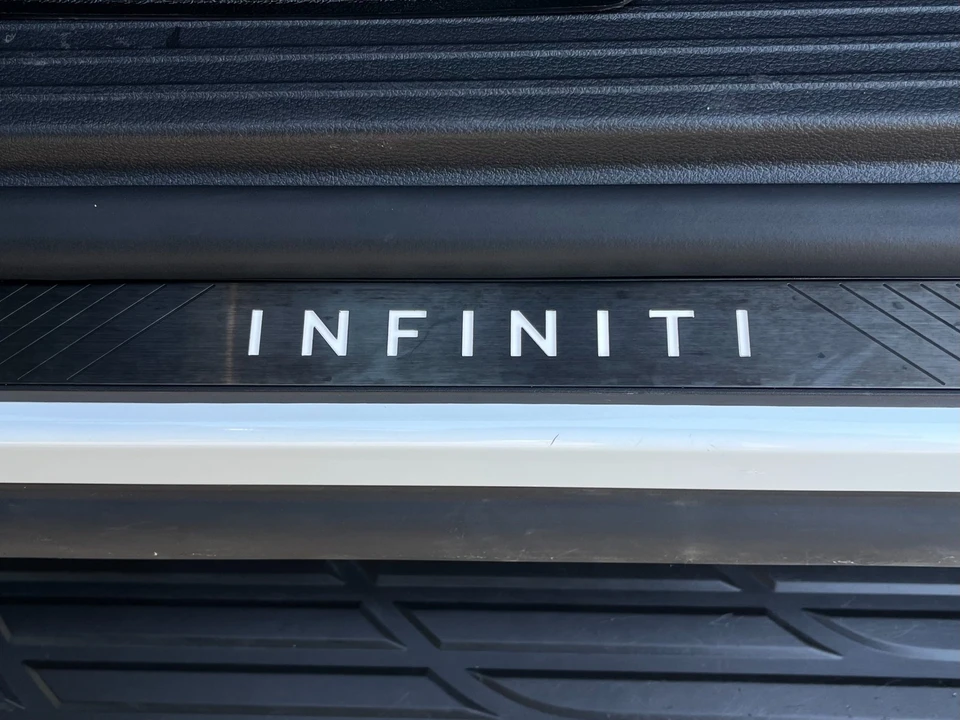 2026 Infiniti QX80 - Image 17 of 21