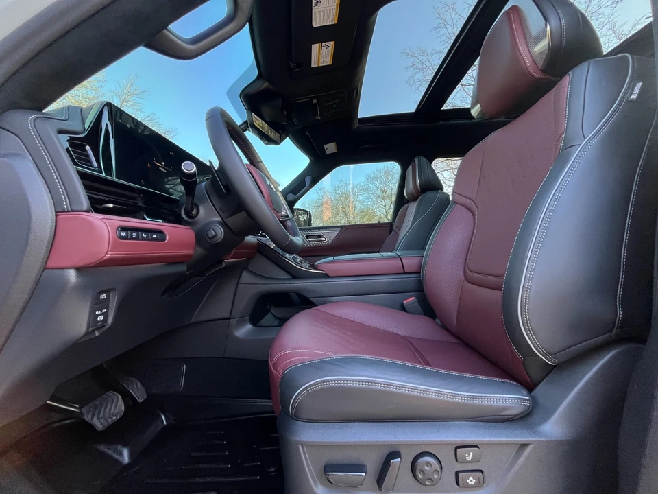 2026 Infiniti QX80 - Image 9 of 21