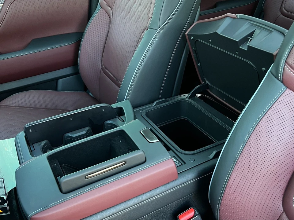 2026 Infiniti QX80 - Image 13 of 21