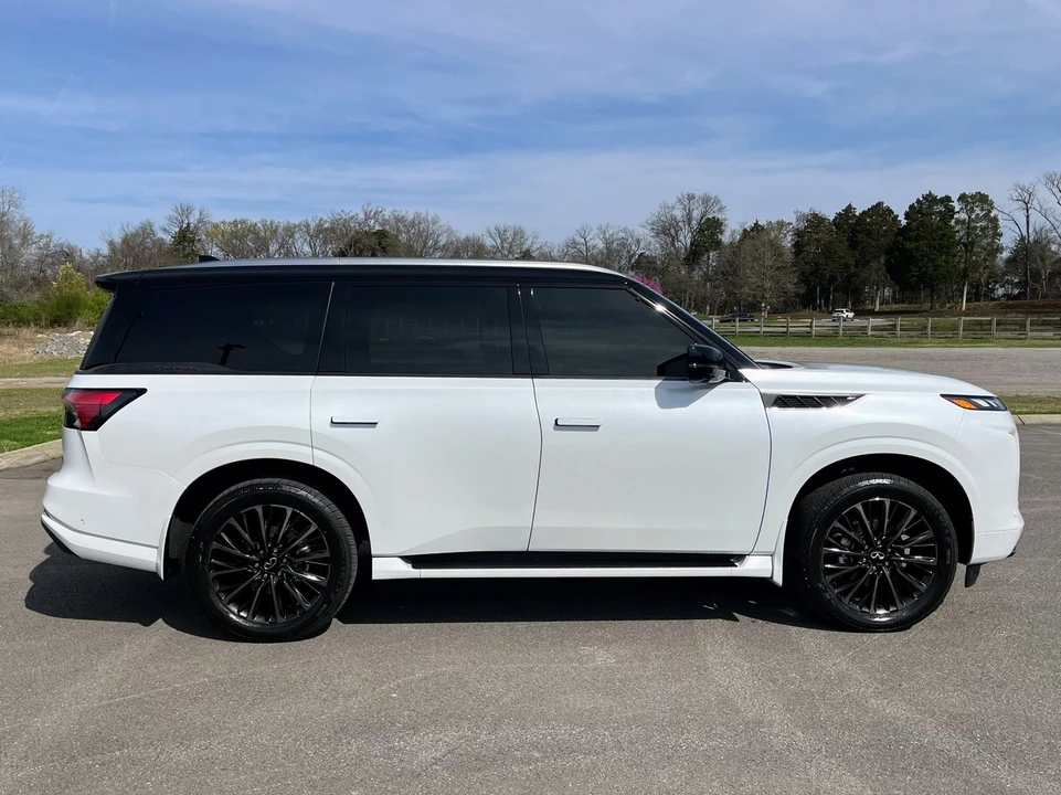 2026 Infiniti QX80 - Image 7 of 21