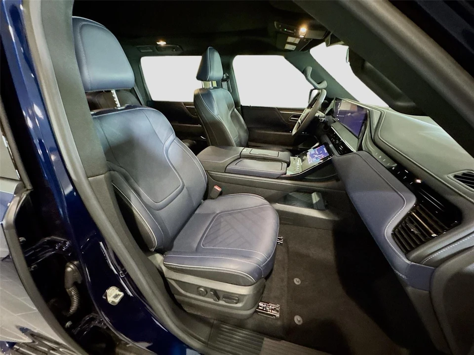 2026 Infiniti QX80 - Image 14 of 16