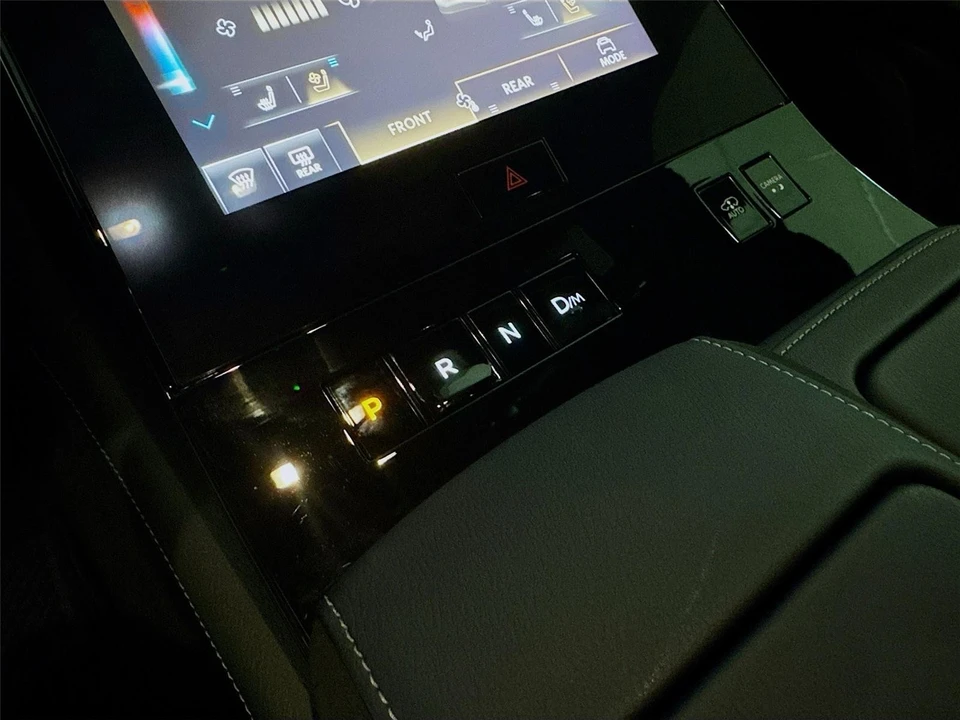 2026 Infiniti QX80 - Image 14 of 31