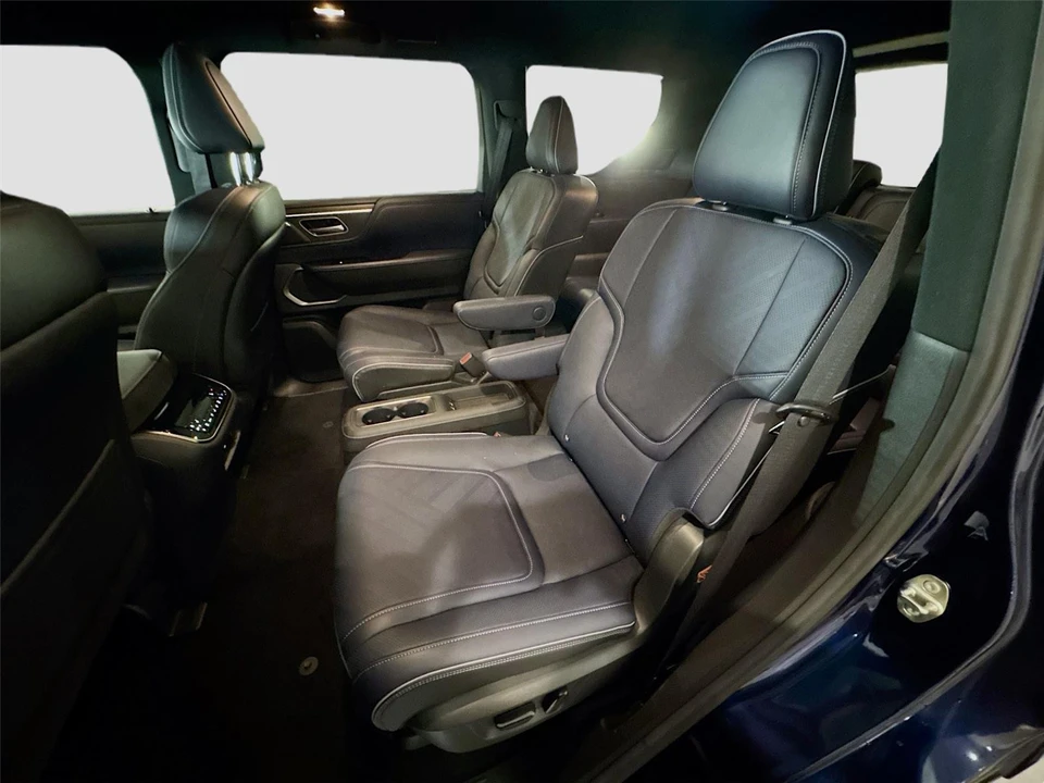 2026 Infiniti QX80 - Image 12 of 16