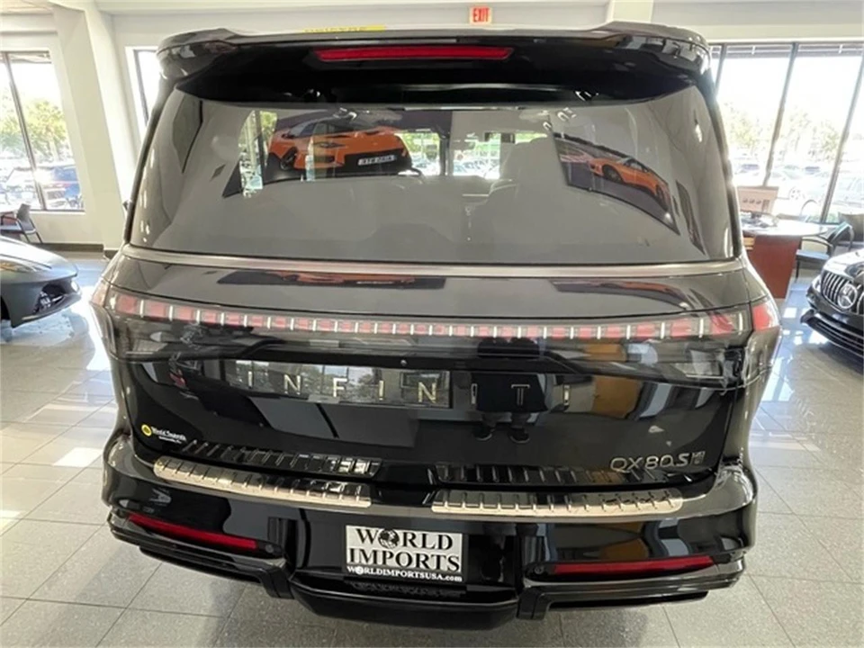 2026 Infiniti QX80 - Image 4 of 31