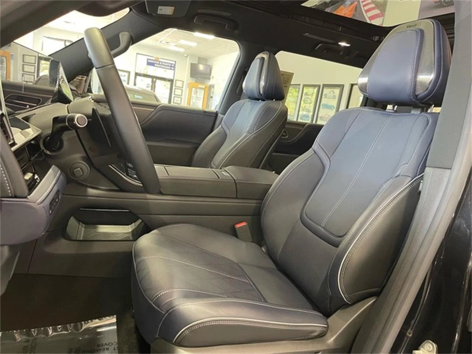 2026 Infiniti QX80 - Image 28 of 31