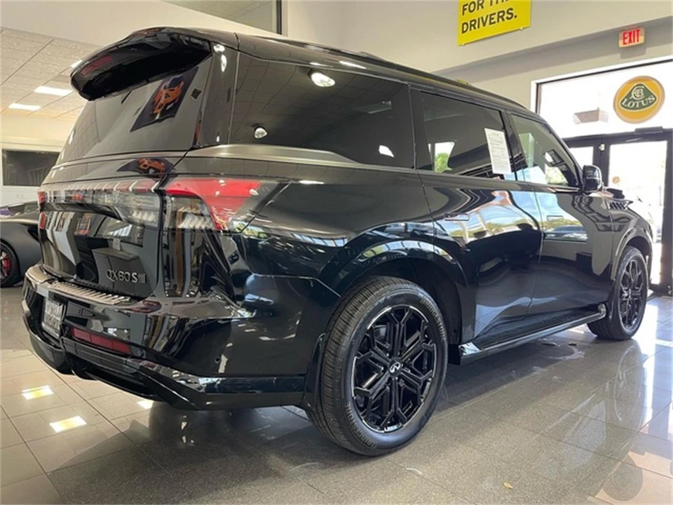 2026 Infiniti QX80 - Image 5 of 31
