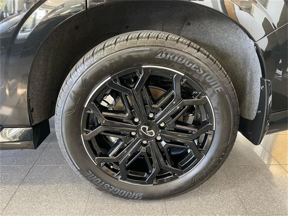 2026 Infiniti QX80 - Image 23 of 31