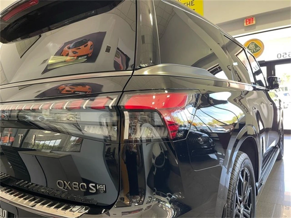 2026 Infiniti QX80 - Image 17 of 31