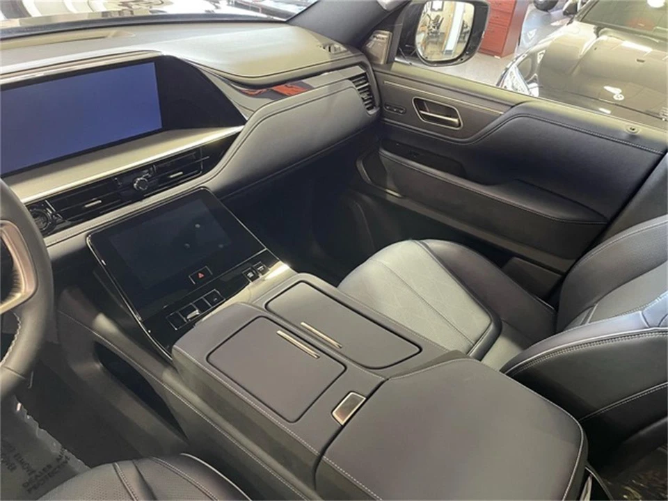 2026 Infiniti QX80 - Image 30 of 31