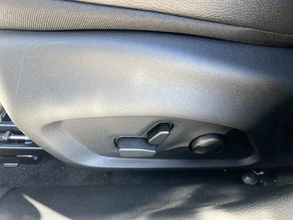 2026 Jeep Compass - Image 14 of 24
