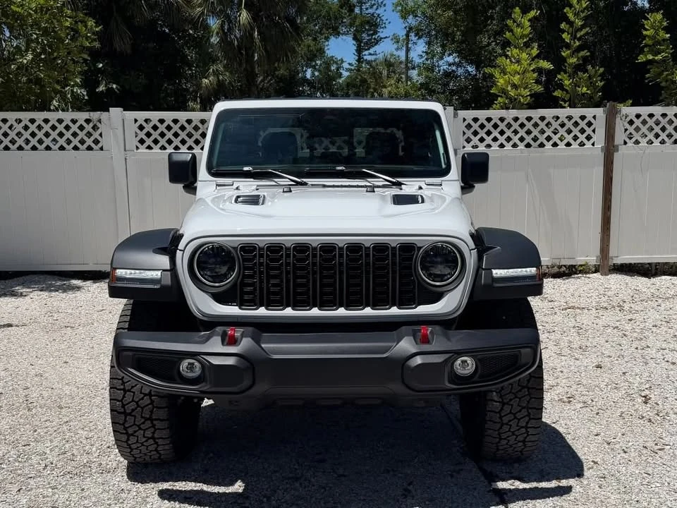 2026 Jeep JT Gladiator - Image 2 of 11