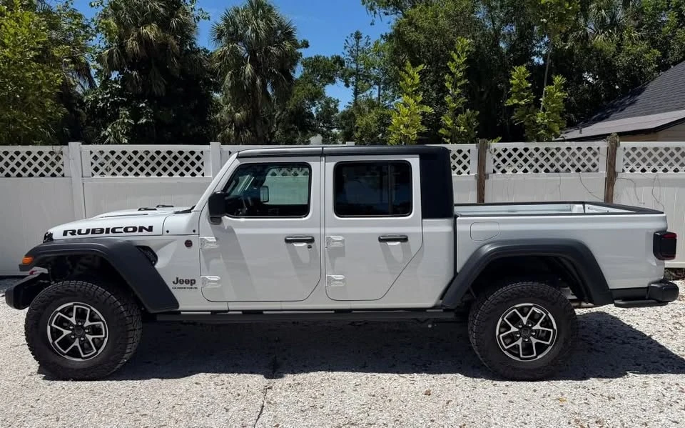 2026 Jeep JT Gladiator - Image 3 of 11