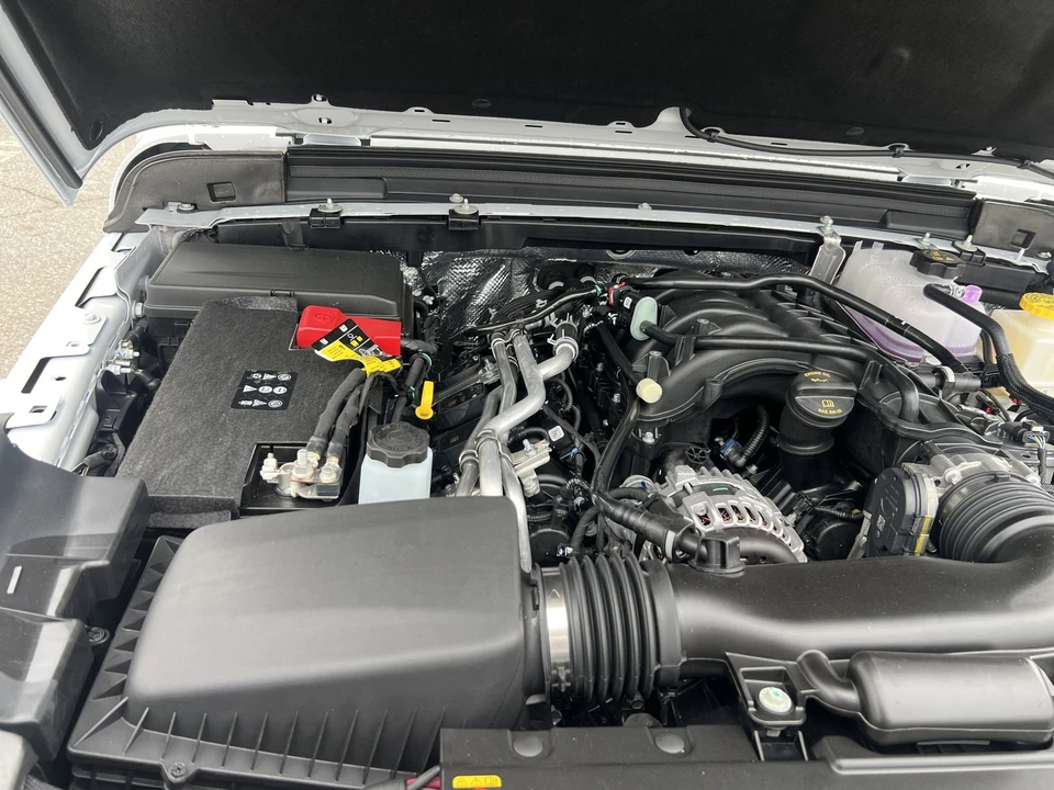 2026 Jeep JT Gladiator - Image 24 of 25