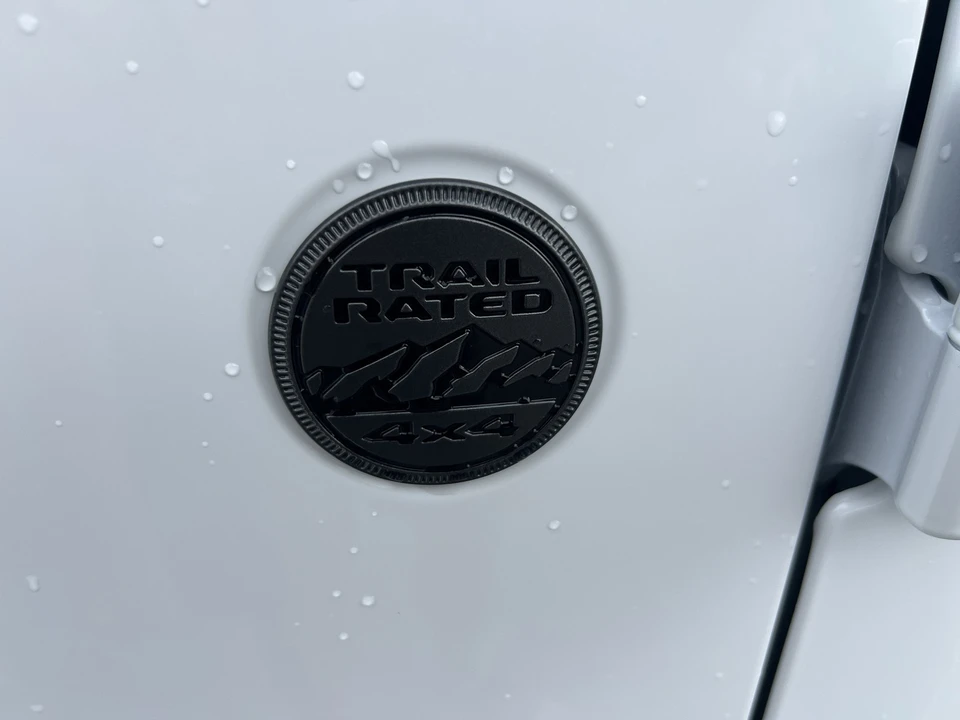 2026 Jeep JT Gladiator - Image 7 of 25
