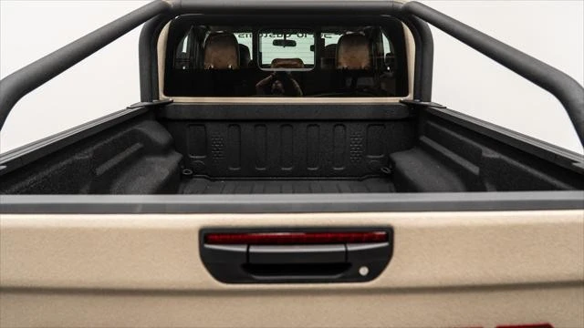 2026 Jeep JT Gladiator - Image 10 of 21