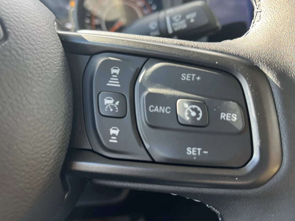 2026 Jeep JT Gladiator - Image 22 of 26