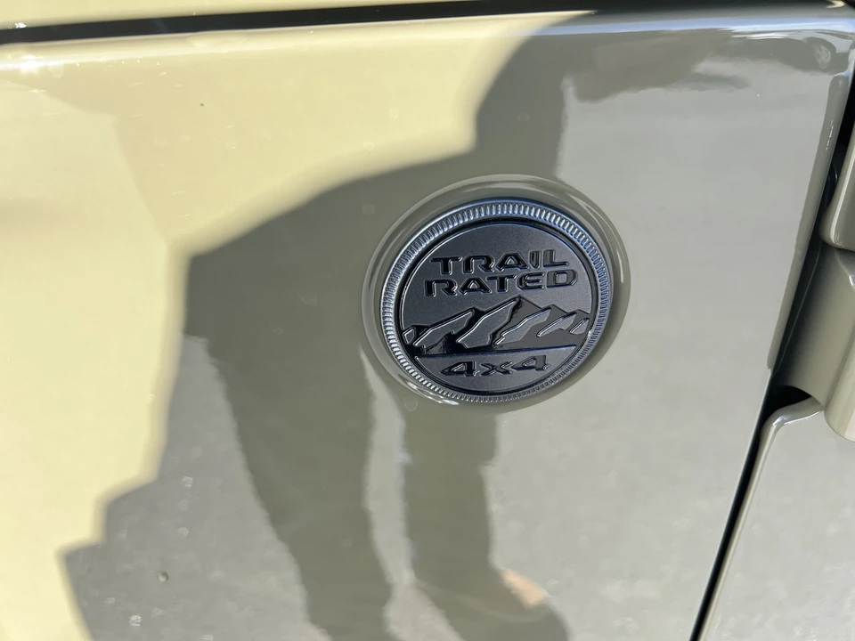 2026 Jeep JT Gladiator - Image 8 of 26