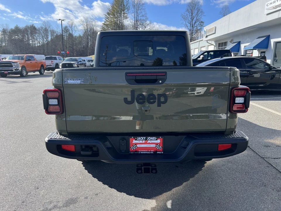 2026 Jeep JT Gladiator - Image 2 of 26