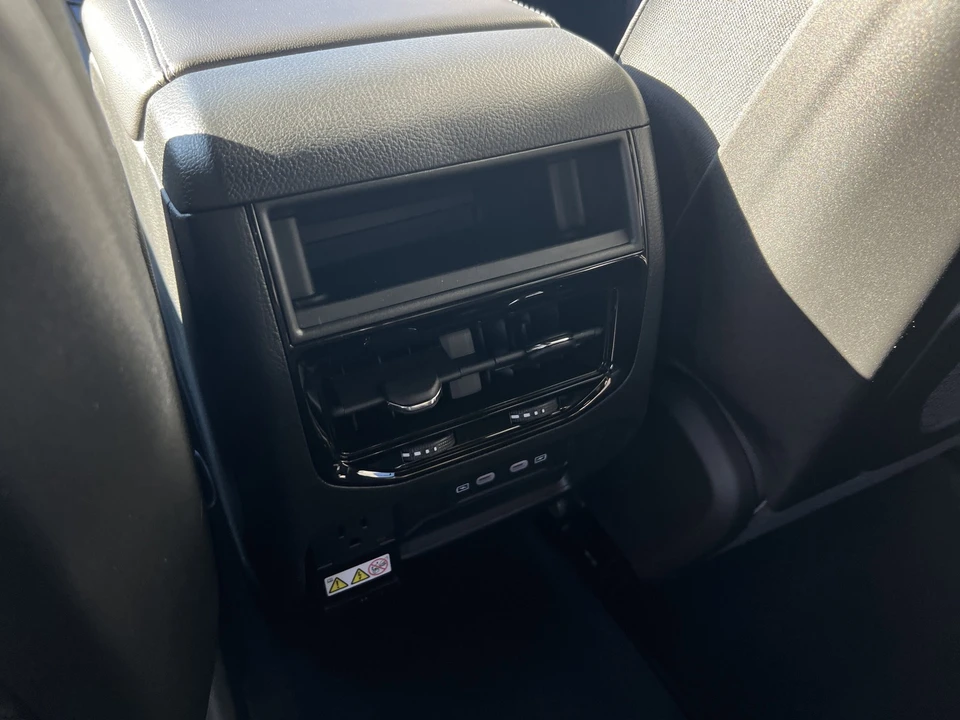 2026 Jeep - Image 13 of 30