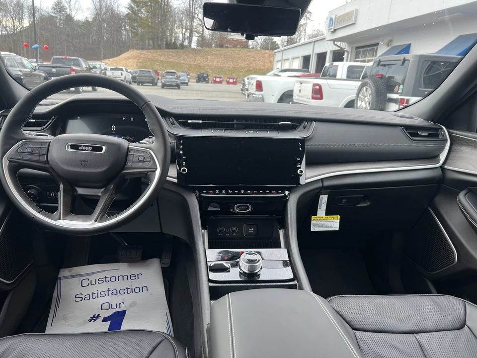 2026 Jeep WL Grand Cherokee - Image 14 of 31
