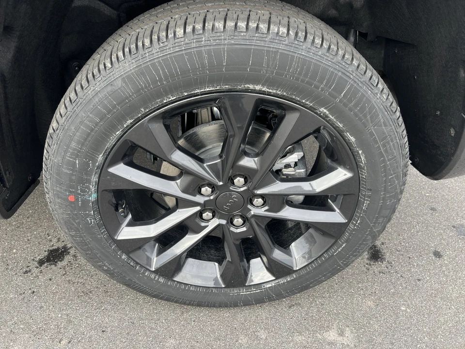 2026 Jeep WL Grand Cherokee - Image 11 of 31
