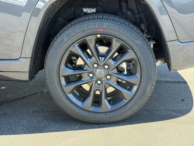 2026 Jeep WL Grand Cherokee - Image 15 of 21