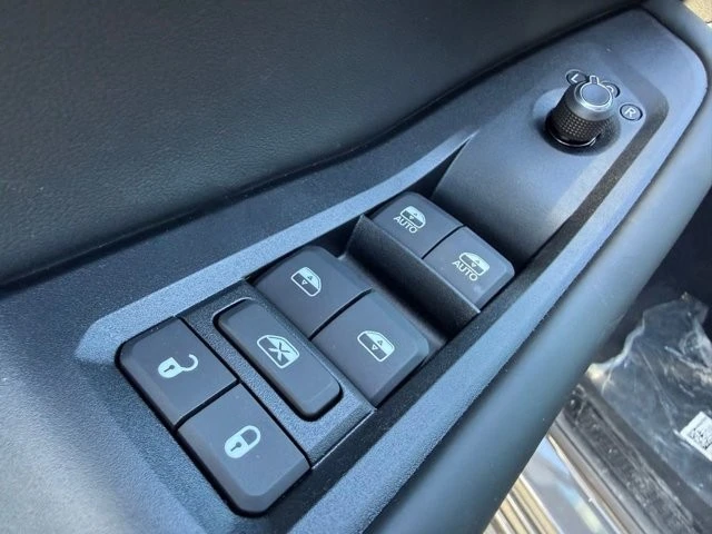 2026 Jeep WL Grand Cherokee - Image 17 of 21