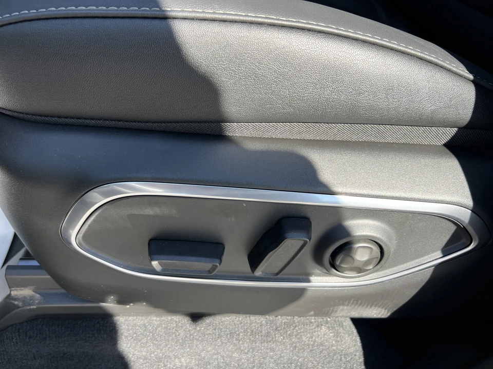 2026 Jeep - Image 22 of 31
