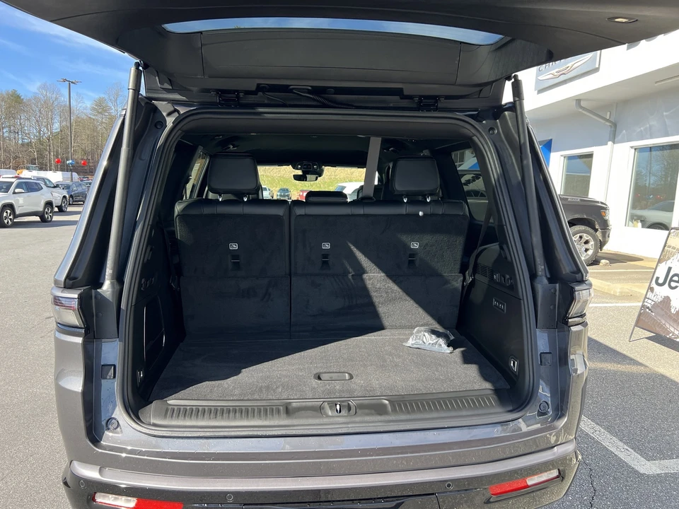 2026 Jeep - Image 9 of 31