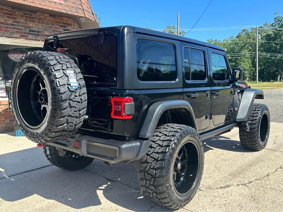 2026 Jeep JL Wrangler - Image 5 of 20