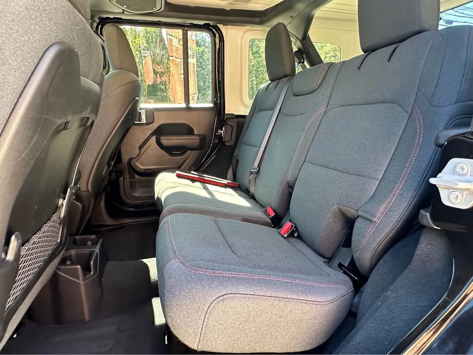 2026 Jeep JL Wrangler - Image 18 of 20