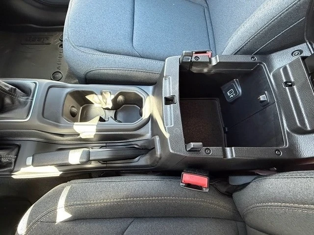 2026 Jeep JL Wrangler - Image 24 of 27