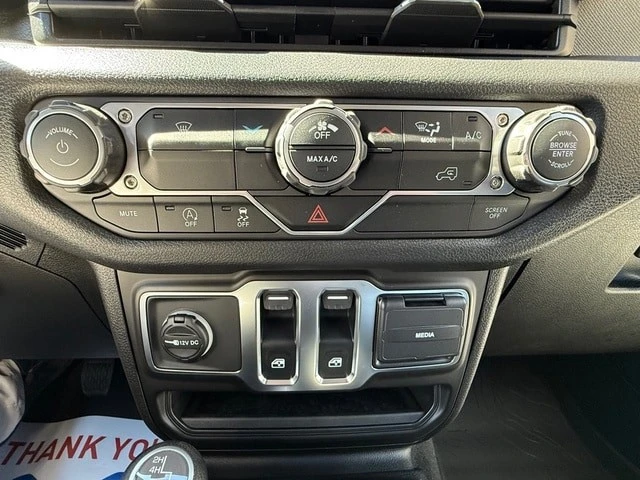 2026 Jeep JL Wrangler - Image 21 of 27