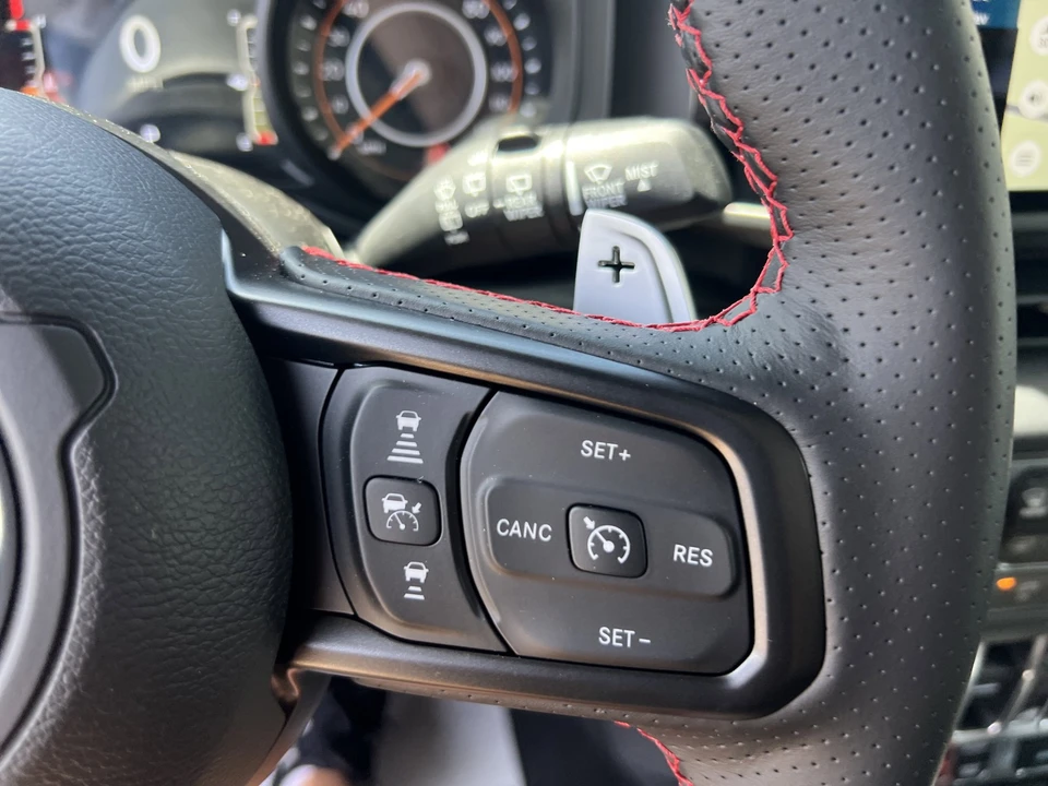 2026 Jeep JL Wrangler - Image 24 of 31